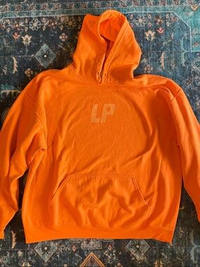Singer LP concert sweater